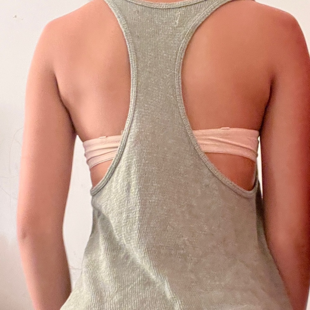 Hollister Light sage green tank top - Picture 3 of 3